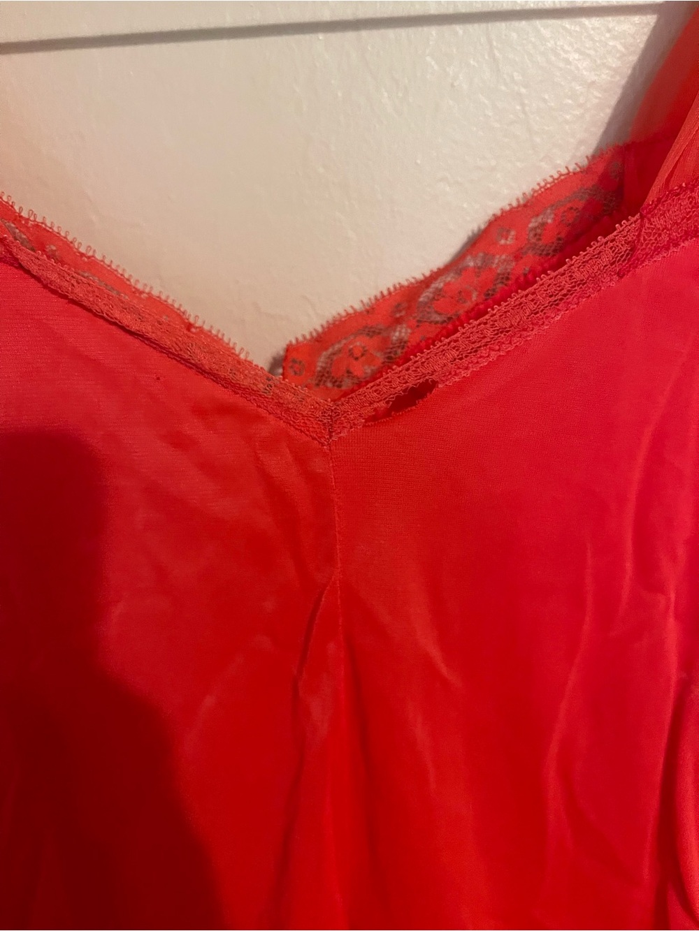 Vintage Red Sleeveless Lace Trim Slip - Picture 5 of 5